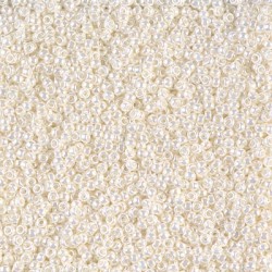 ROUND ROCAILLE 15/0  Ivory Pearl Ceylon 591